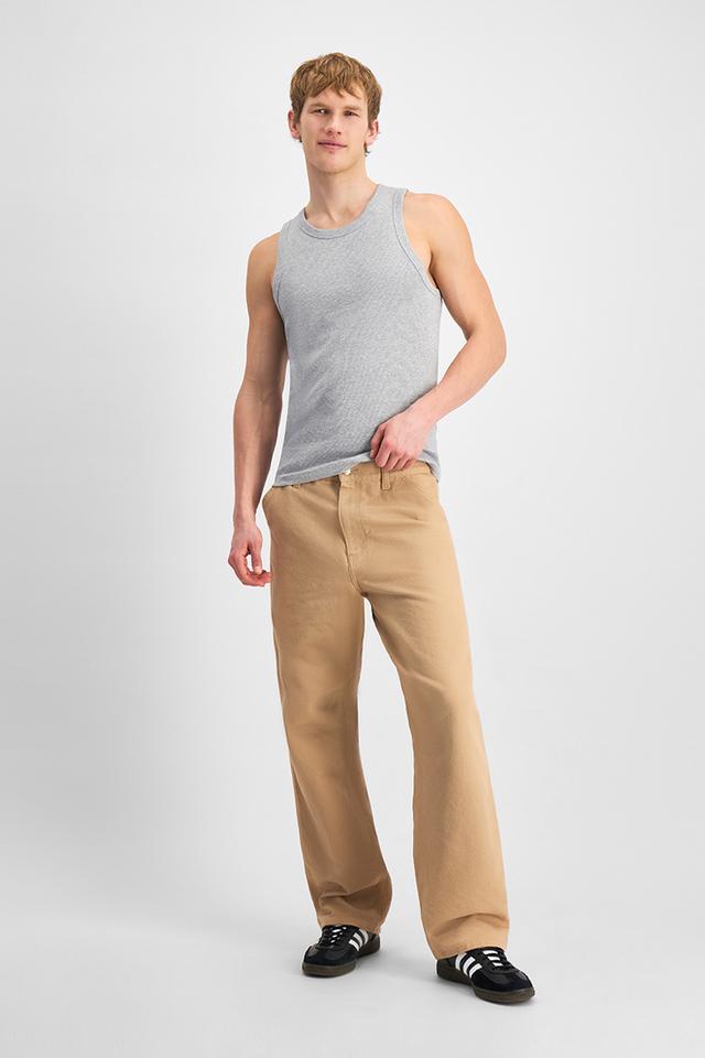Max (He/Him) wears size M and is 189cm tall with 90cm chest and 73cm waist