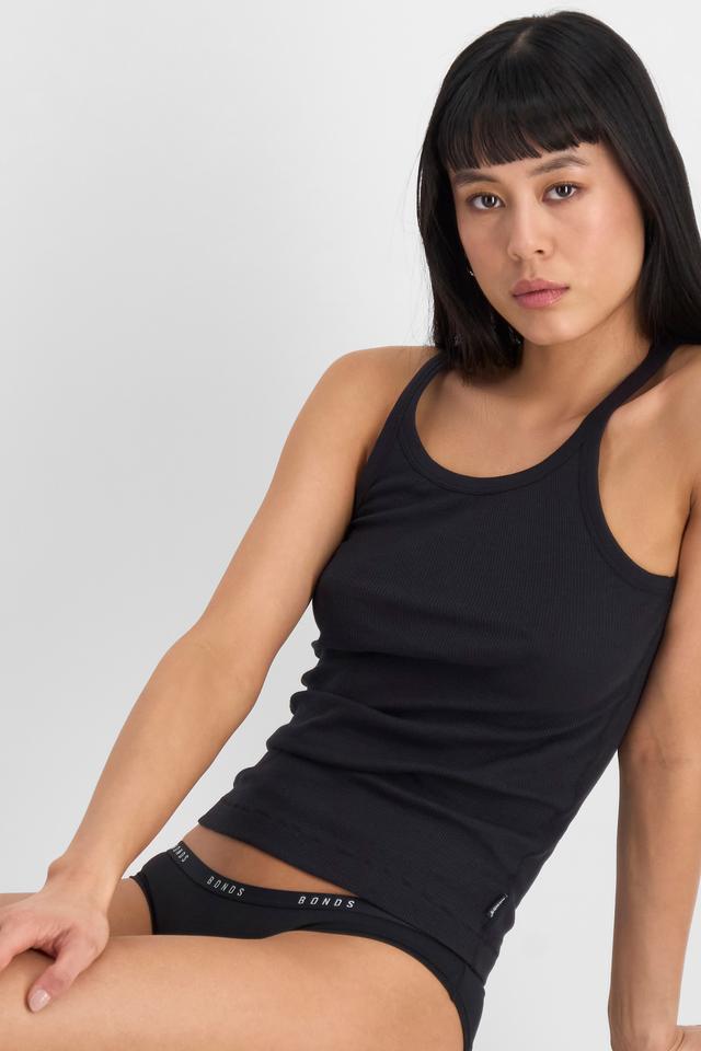 Nancy (She/Her) wears size S and is 170cm tall with 82cm chest and 64cm waist