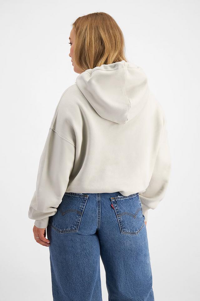 Taylor (She/Her) wears size Large and is 161cm tall with 98cm chest and 74cm waist