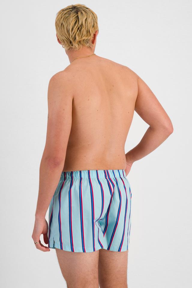 TOBIAS (He/Him) wears size M and is 187cm tall with 93cm chest and 78cm waist