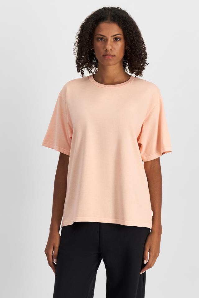 Norway (She/Her) wears size S and is 178cm tall with 82cm chest and 69cm waist