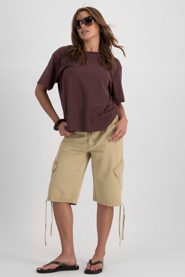 Melissa (She/Her) wears size S and is 169cm tall with 86cm chest and 66cm waist