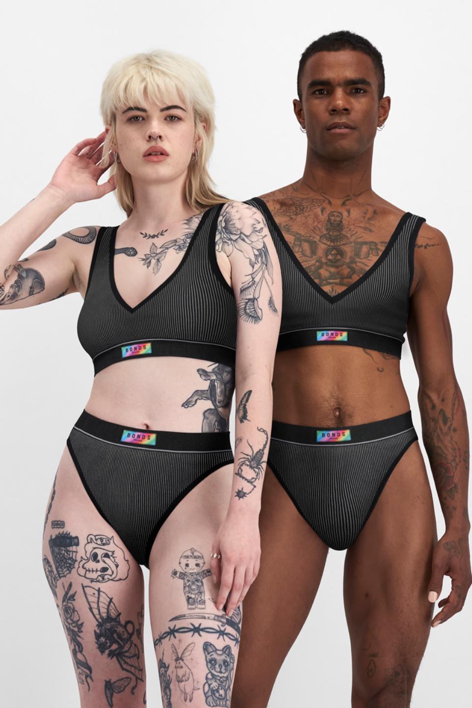 Jonti (They/Them) Wears A Size 10, Is 173cm Tall, With 85cm Bust And 67cm Waist. Blu (They/Them) Wears Size 12, Is 176cm Tall, With 89cm Chest And 73cm Waist.