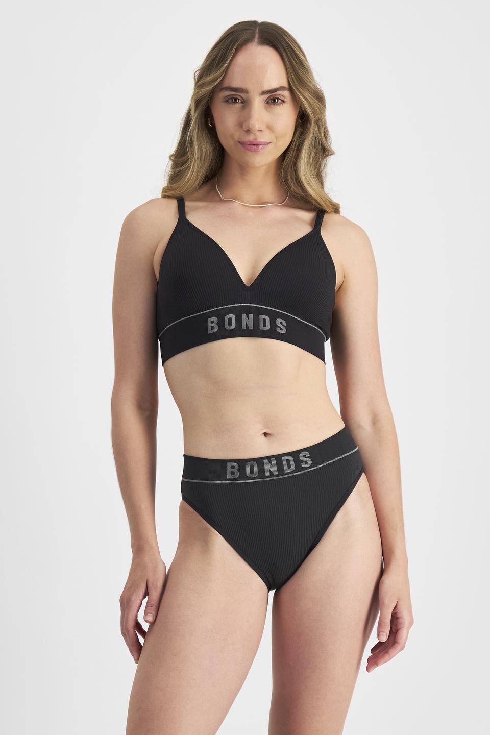 Mikaela (She/Her) wears size 12B and is 177cm tall with 89cm chest and 66cm waist