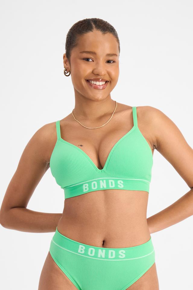 Bibi (She/Her) wears size 12 and is 165cm tall with 83cm chest and 65cm waist