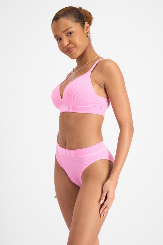 Bibi (She/Her) wears size 12 and is 165cm tall with 83cm chest and 65cm waist