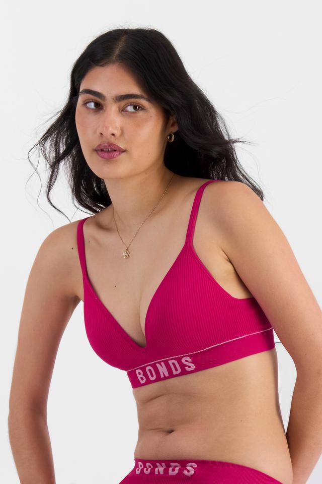 Tiana (She/Her) wears size 12B and is 176cm tall with cm chest and cm waist