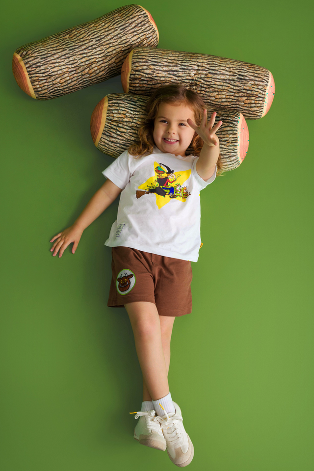 Room on the Broom | Bonds Kids Tee