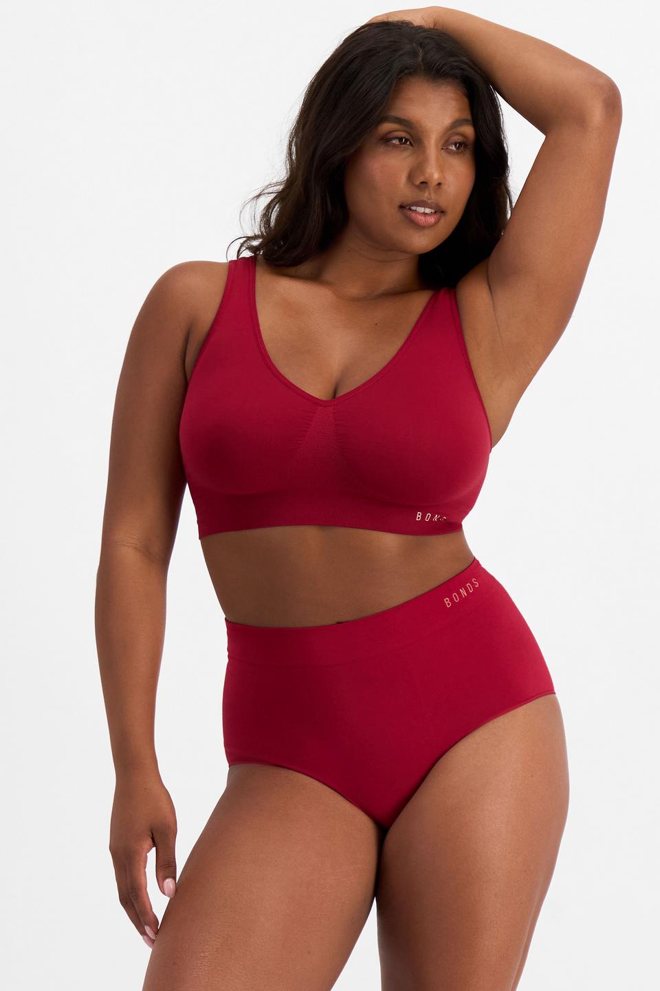 Camryn (She/Her) wears size 10 and is 106cm tall with 95cm chest and 74cm waist