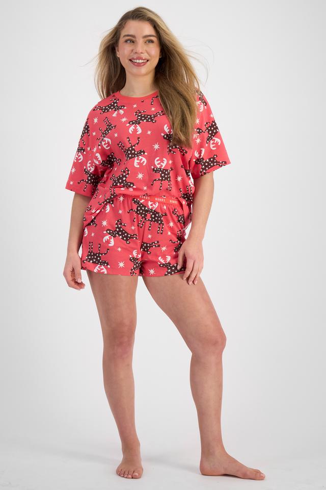 Sienna (She/Her) wears size S and is 164cm tall with cm chest and 71cm waist