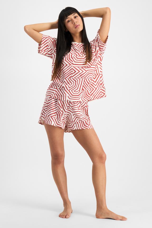 Nancy (She/Her) wears size S and is 170cm tall with 82cm chest and 64cm waist