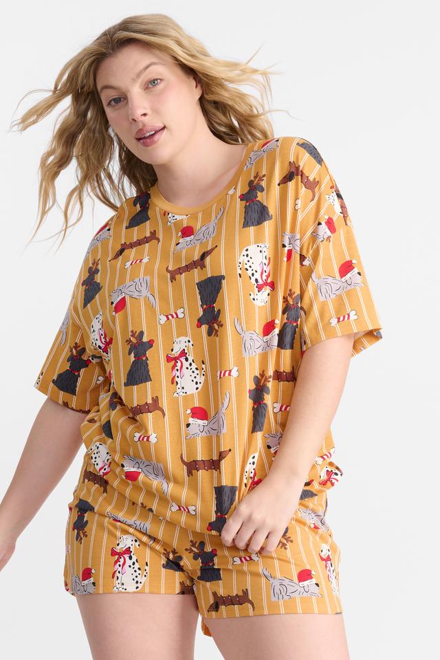 Georgia (She/Her) wears size L and is 172cm tall with 101cm chest and 86cm waist