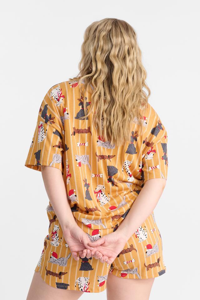 Georgia (She/Her) wears size L and is 172cm tall with 101cm chest and 86cm waist