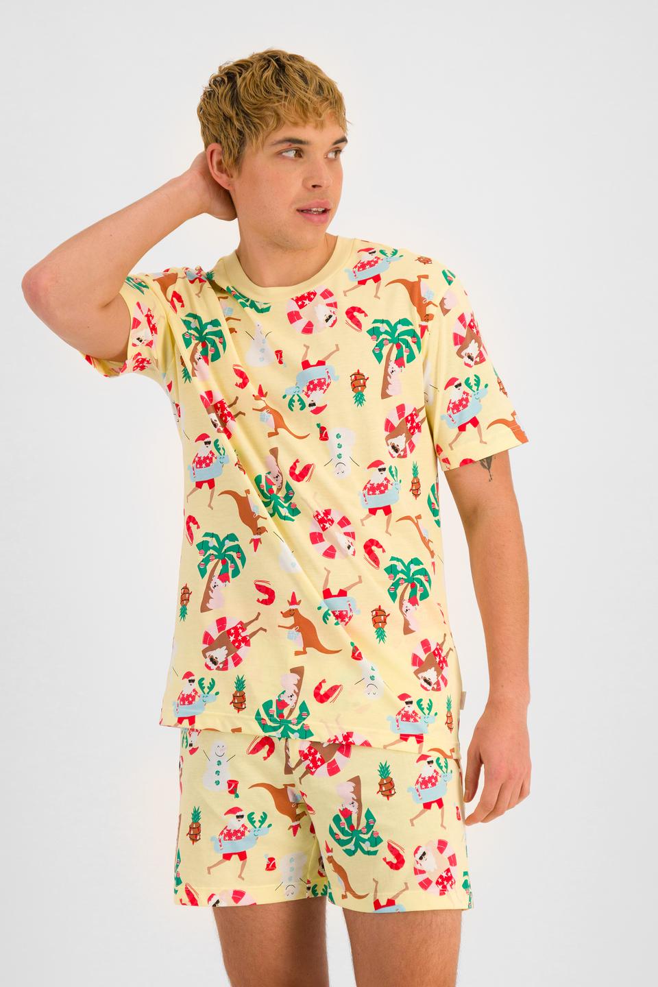 TOBIAS (He/Him) wears size M and is 187cm tall with 93cm chest and 78cm waist
