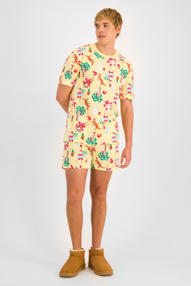 TOBIAS (He/Him) wears size M and is 187cm tall with 93cm chest and 78cm waist