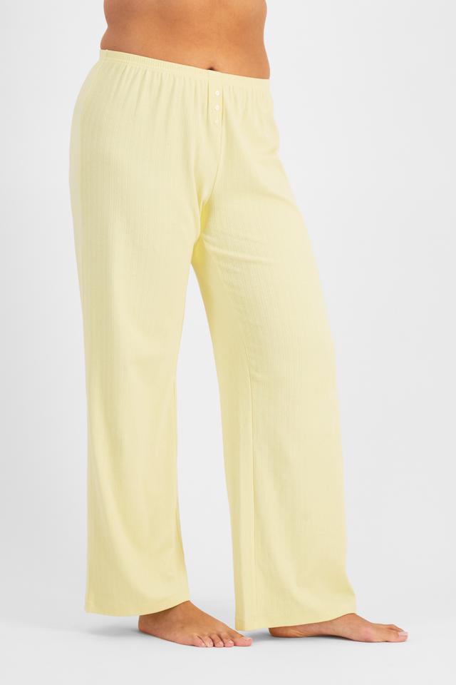 Cameron (She/Her) wears size L and is 179cm tall with 91cm chest and 74cm waist