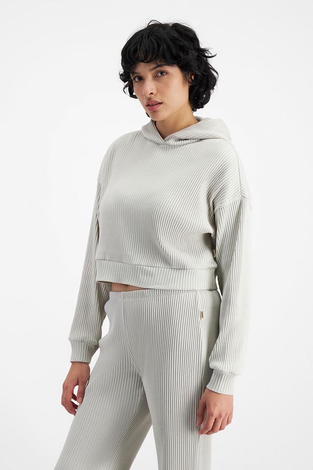 GeeGee (She/Her) wears size Small and is 178cm tall with 96cm chest and 73cm waist