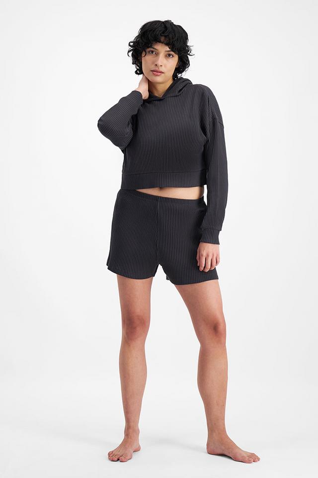 GeeGee (She/Her) wears size Small and is 178cm tall with 96cm chest and 73cm waist