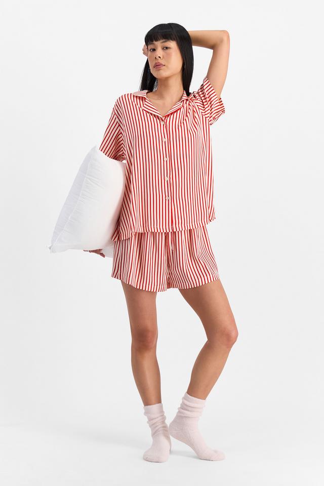 Nancy (She/Her) wears size S and is 170cm tall with 82cm chest and 64cm waist