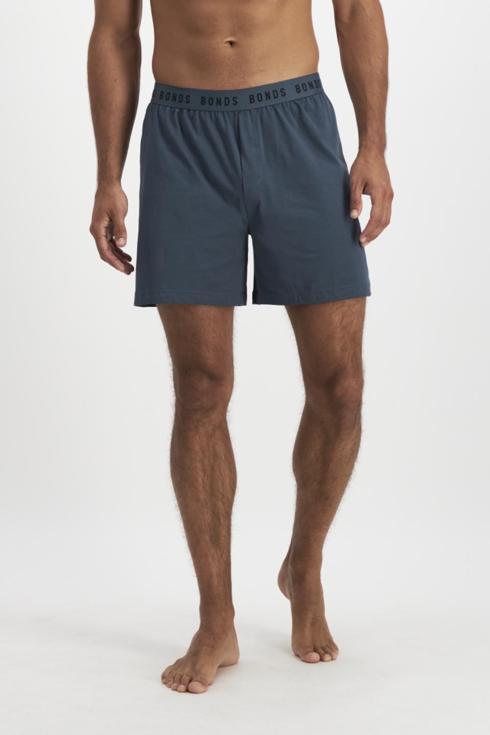Model wears size Medium, is 188cm tall with 101cm chest and 82cm waist