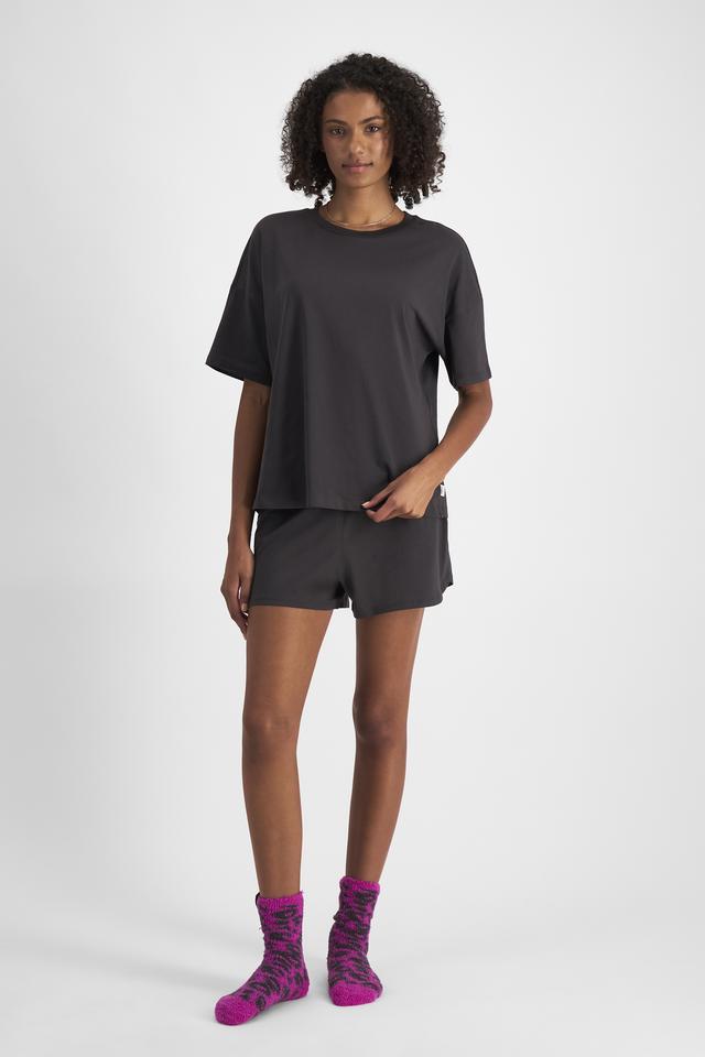 Norway (She/Her) wears size S and is 178cm tall with 82cm chest and 69cm waist