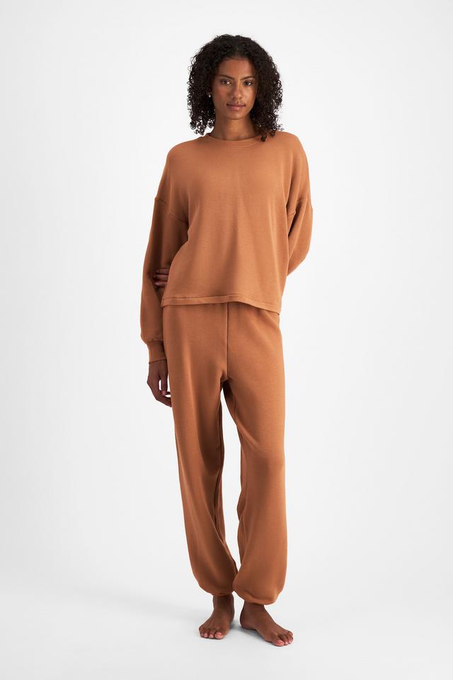 Norway (She/Her) wears size S and is 178cm tall with 82cm chest and 69cm waist