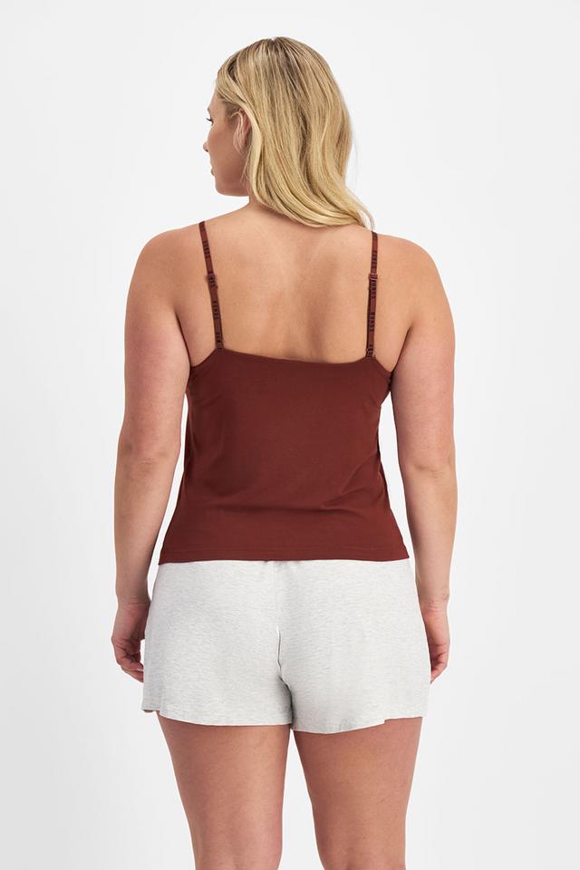 Zoe (She/Her) wears size Large and is 170cm tall with 98cm chest and 85cm waist