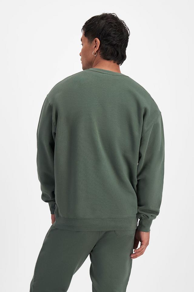 Carl-Michael (He/Him) wears size Medium and is 186cm tall with 97cm chest and 83cm waist