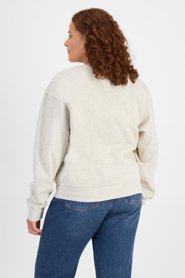 Cameron (She/Her) wears size L and is 179cm tall with 91cm chest and 74cm waist