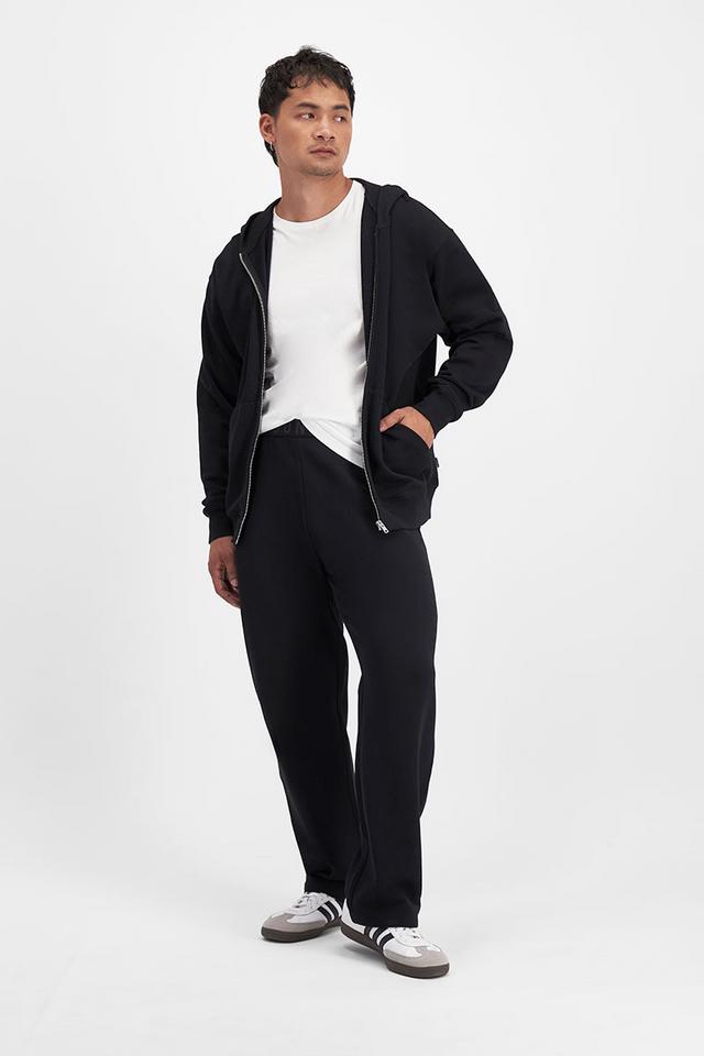 Carl-Michael (He/Him) Wears Size Medium And Is 186cm Tall With 97cm Chest And 83cm Waist