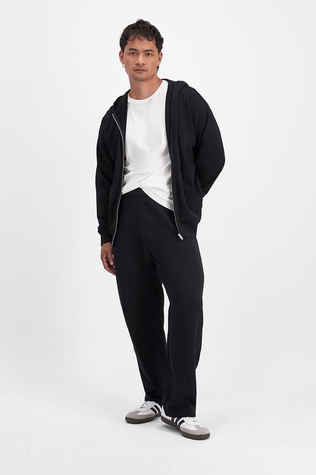 Carl-Michael (He/Him) Wears Size Medium And Is 186cm Tall With 97cm Chest And 83cm Waist