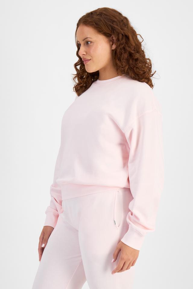 Cameron (She/Her) wears size L and is 179cm tall with 91cm chest and 74cm waist