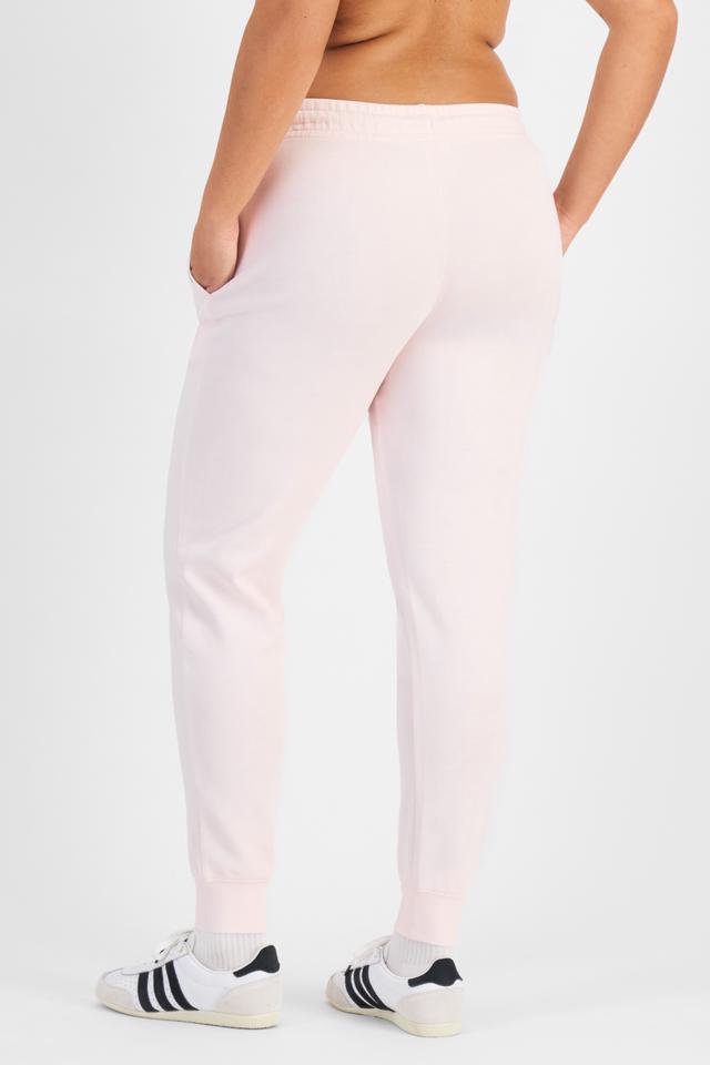 Cameron (She/Her) wears size L and is 179cm tall with 91cm chest and 74cm waist