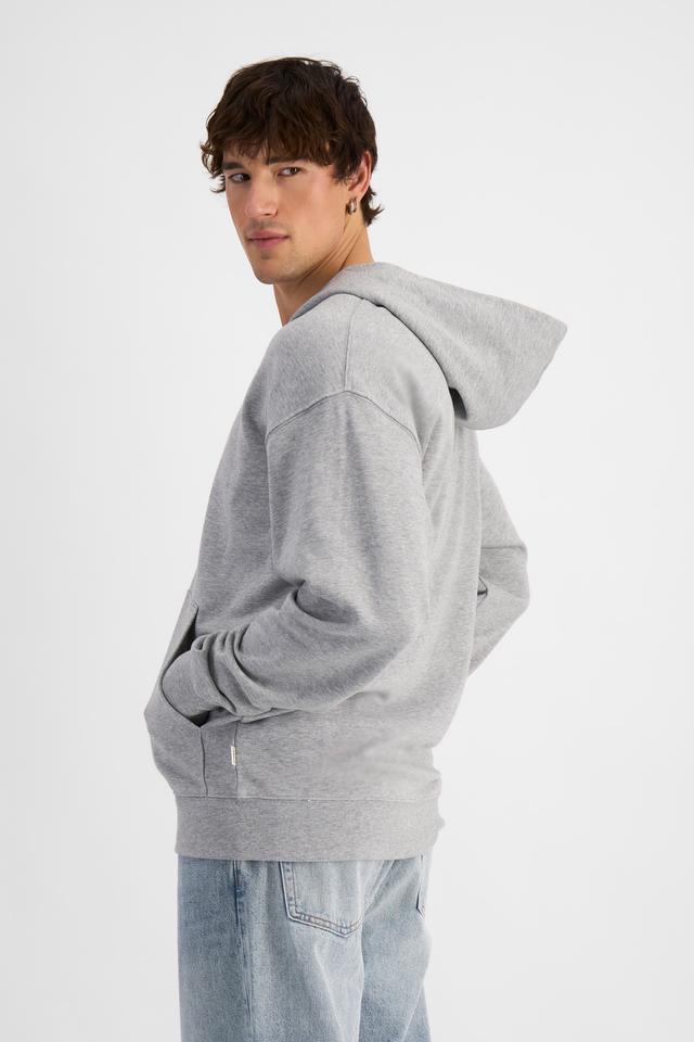 Alex (He/Him) wears size M and is 184cm tall with 98cm chest and 81cm waist