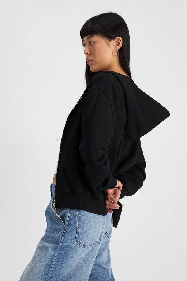 Nancy (She/Her) wears size S and is 170cm tall with 82cm chest and 64cm waist