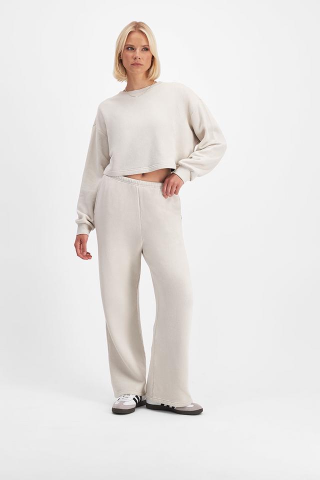 Annalise (She/Her) wears size Small and is 175cm tall with 85cm chest and 68cm waist