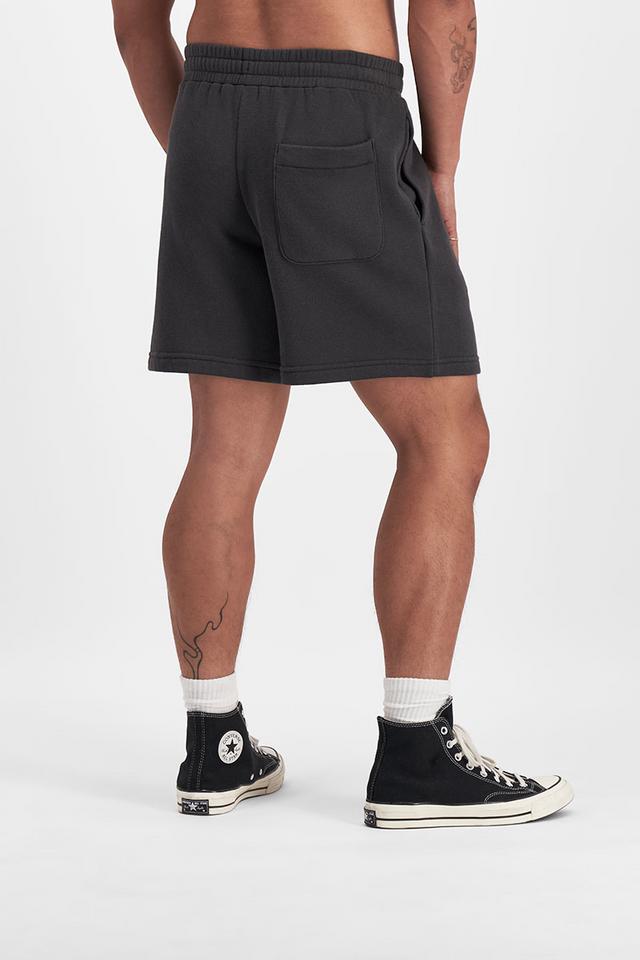 Carl-Michael (He/Him) wears size Medium and is 186cm tall with 97cm chest and 83cm waist