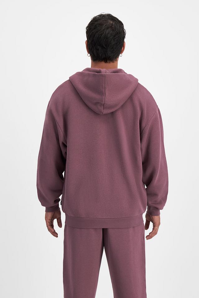 Carl-Michael (He/Him) wears size Medium and is 186cm tall with 97cm chest and 83cm waist