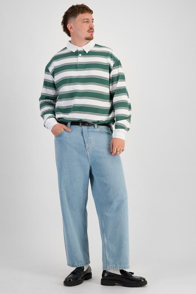 Jake (He/Him) wears size XL and is 195cm tall with 115cm chest and 106cm waist