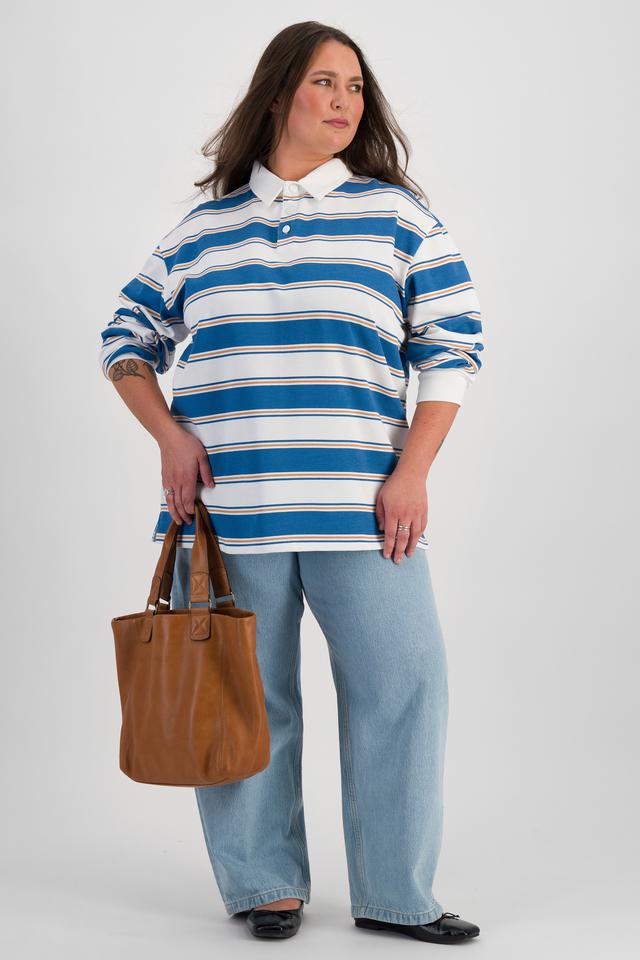 LANI (She/Her) wears size L and is 168cm tall with 115cm chest and 99cm waist