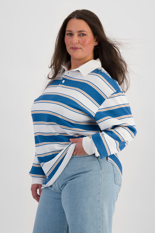 LANI (She/Her) wears size L and is 168cm tall with 115cm chest and 99cm waist