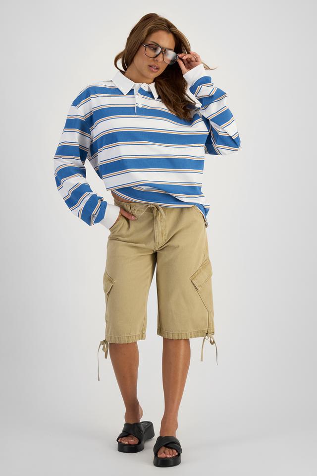 Melissa (She/Her) wears size S and is 169cm tall with 86cm chest and 66cm waist