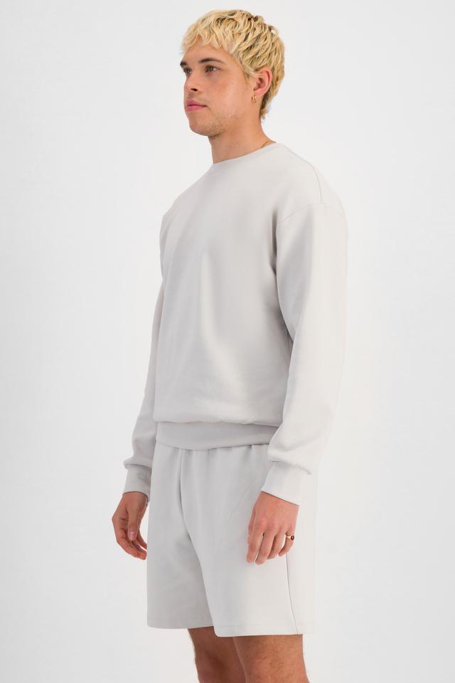 TOBIAS (He/Him) wears size M and is 187cm tall with 93cm chest and 78cm waist