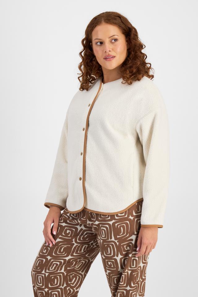 Cameron (She/Her) wears size L and is 179cm tall with 91cm chest and 74cm waist