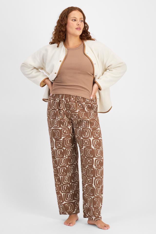 Cameron (She/Her) wears size L and is 179cm tall with 91cm chest and 74cm waist