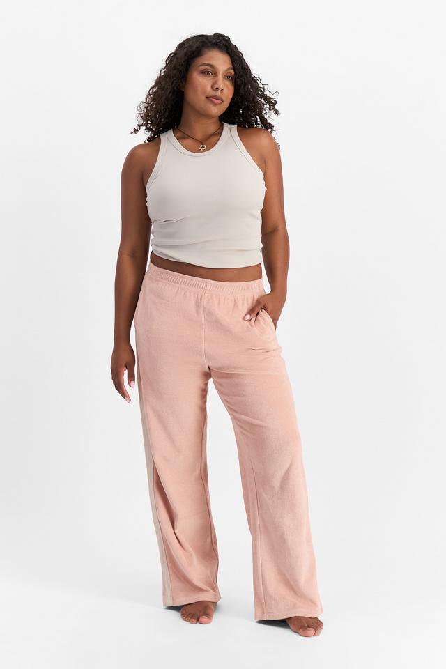 Camryn (She/Her) wears size S and is 106cm tall with 95cm chest and 74cm waist