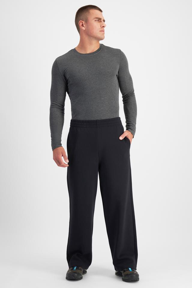 Charlie (He/Him) Wears Size M And Is 183cm Tall With 104cm Chest And 85cm Waist