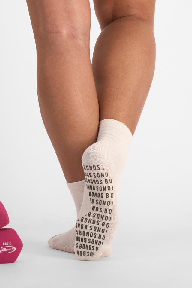 Womens Grip Half Crew Socks 2 Pack