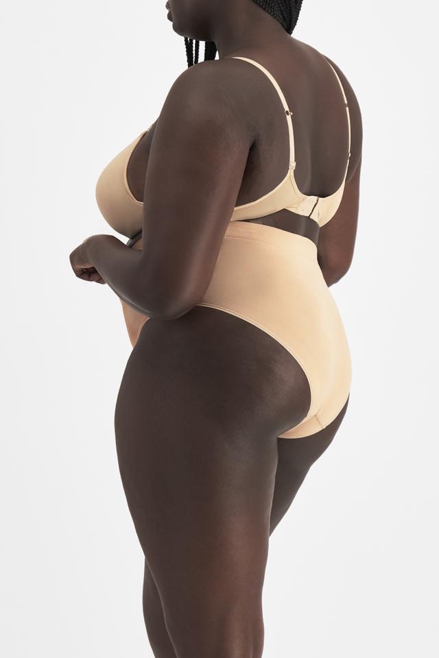 Bases Seamless Full Brief